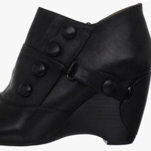 Miz Mooz Silas booties, black, size 8